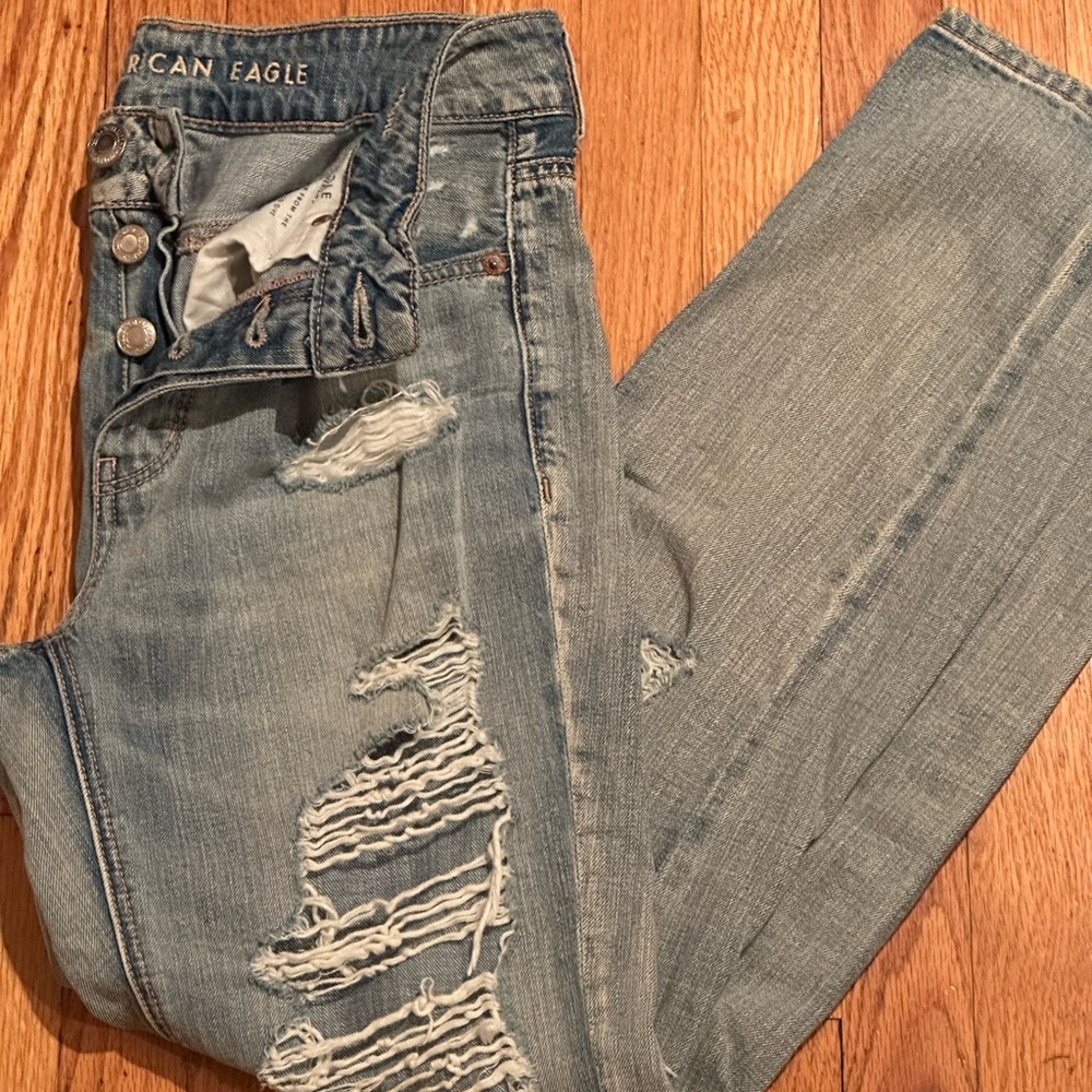 American Eagle Outfitters - Tomgirl Jeans
(Size: 4 regular) - Picture 2 of 5